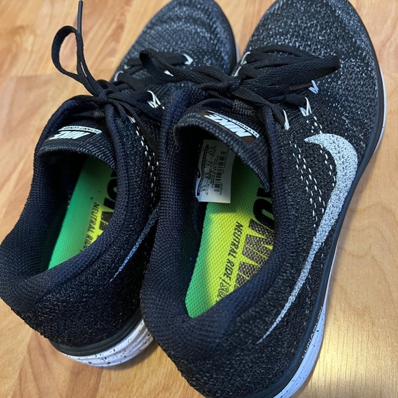 EUC Nike Flyknit Lunar 3 Men's Black Running Shoes - Picture 2 of 7